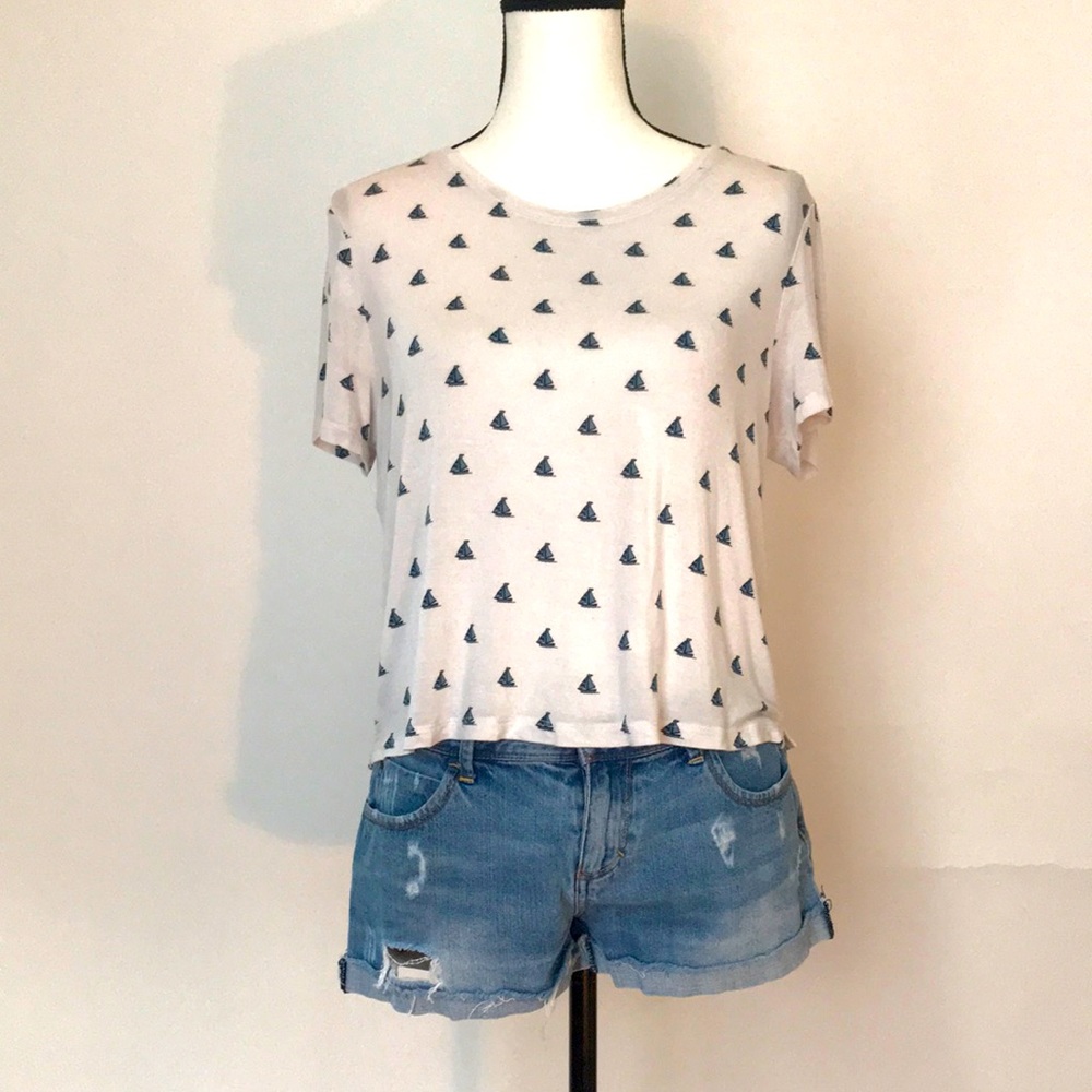 Aeropostale Tee Shirt | Sail Boats